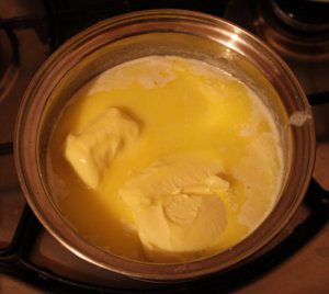 Приготовление крема добавление масла